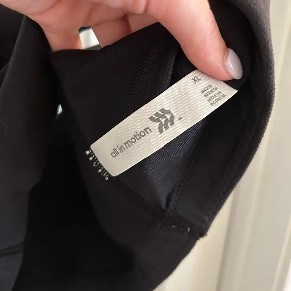 All in Motion Black and Cream Bra Set - Picture 10 of 11